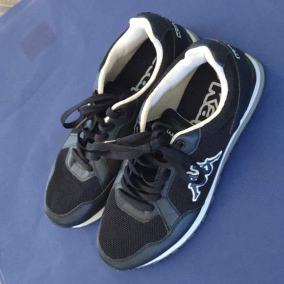 Kappa Other - Like new black Kappa sneakers size 7.5